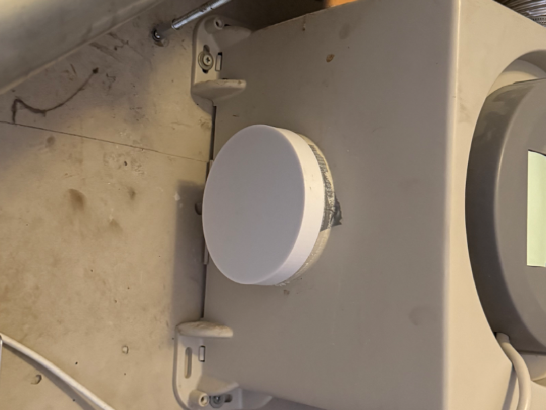 Airbox ventilation cap