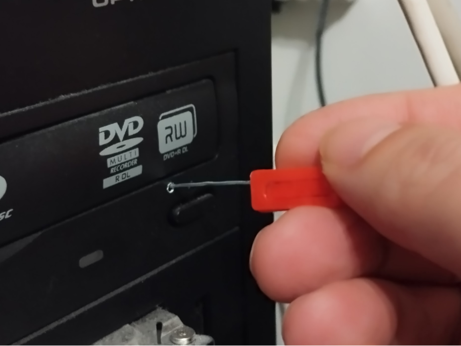 Tige éjection CDROM