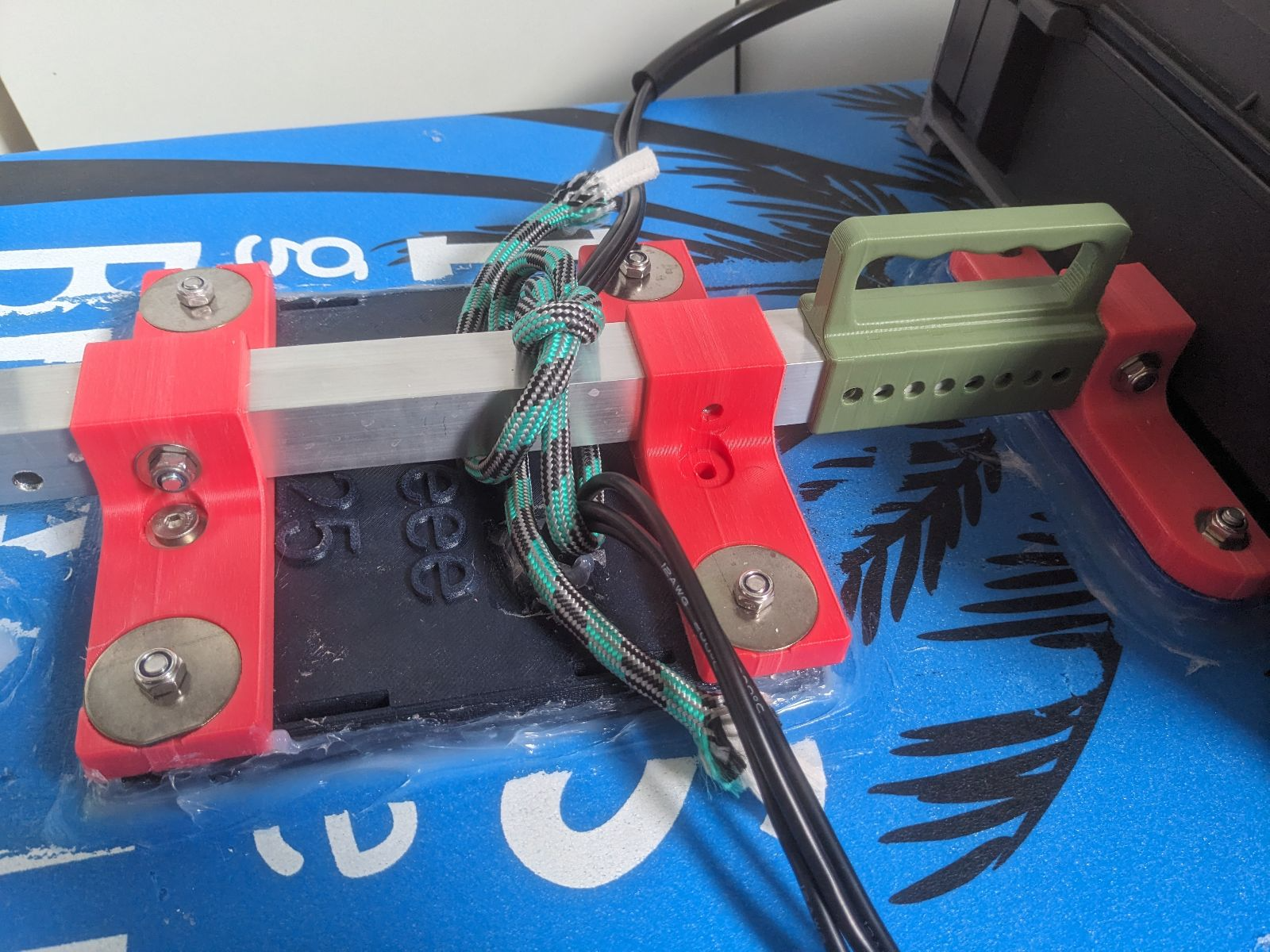 e-Tow 2025 Top Alu Profile Holder