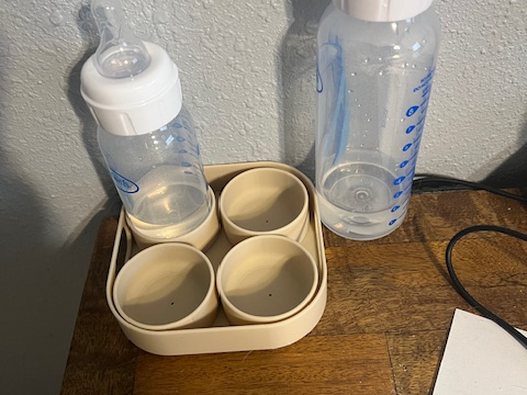 Dr. Browns Bottles holder 8 oz and 4 oz