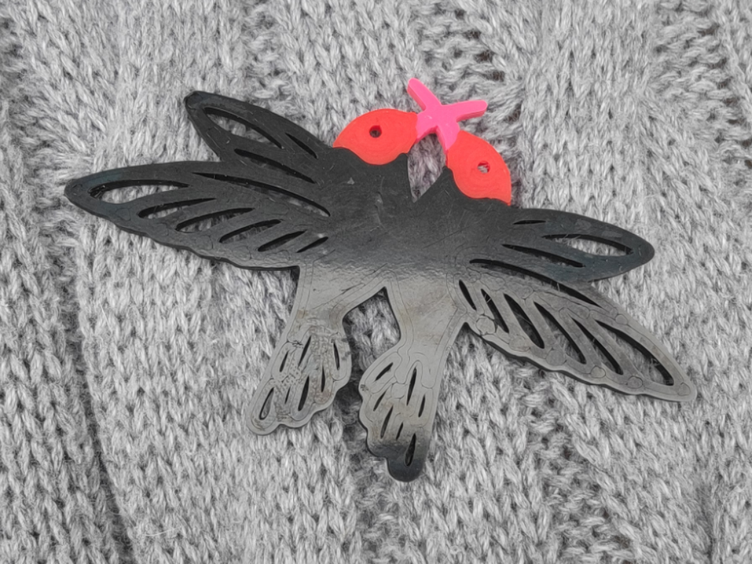 A little Humming Bird on my Shoulder