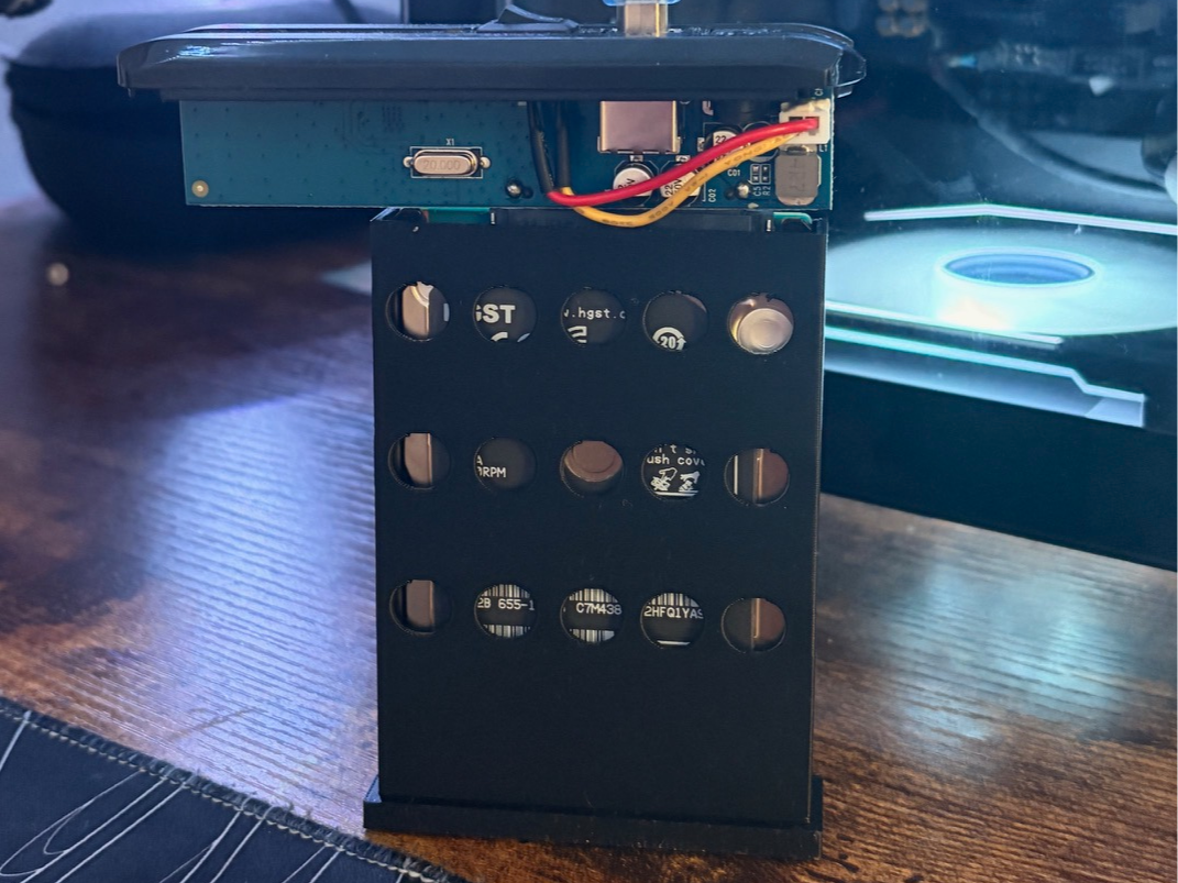 Universal 2.5" SATA SSD/HDD Stand/Holder