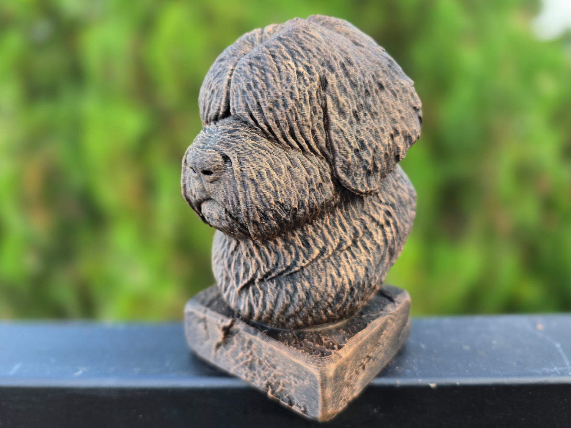 English Shepherd Bust – Dog Collector Statue