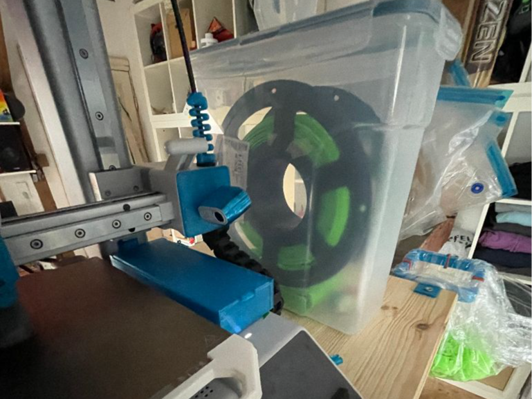 Filamentbox using the Makers Supply Card Shuffler