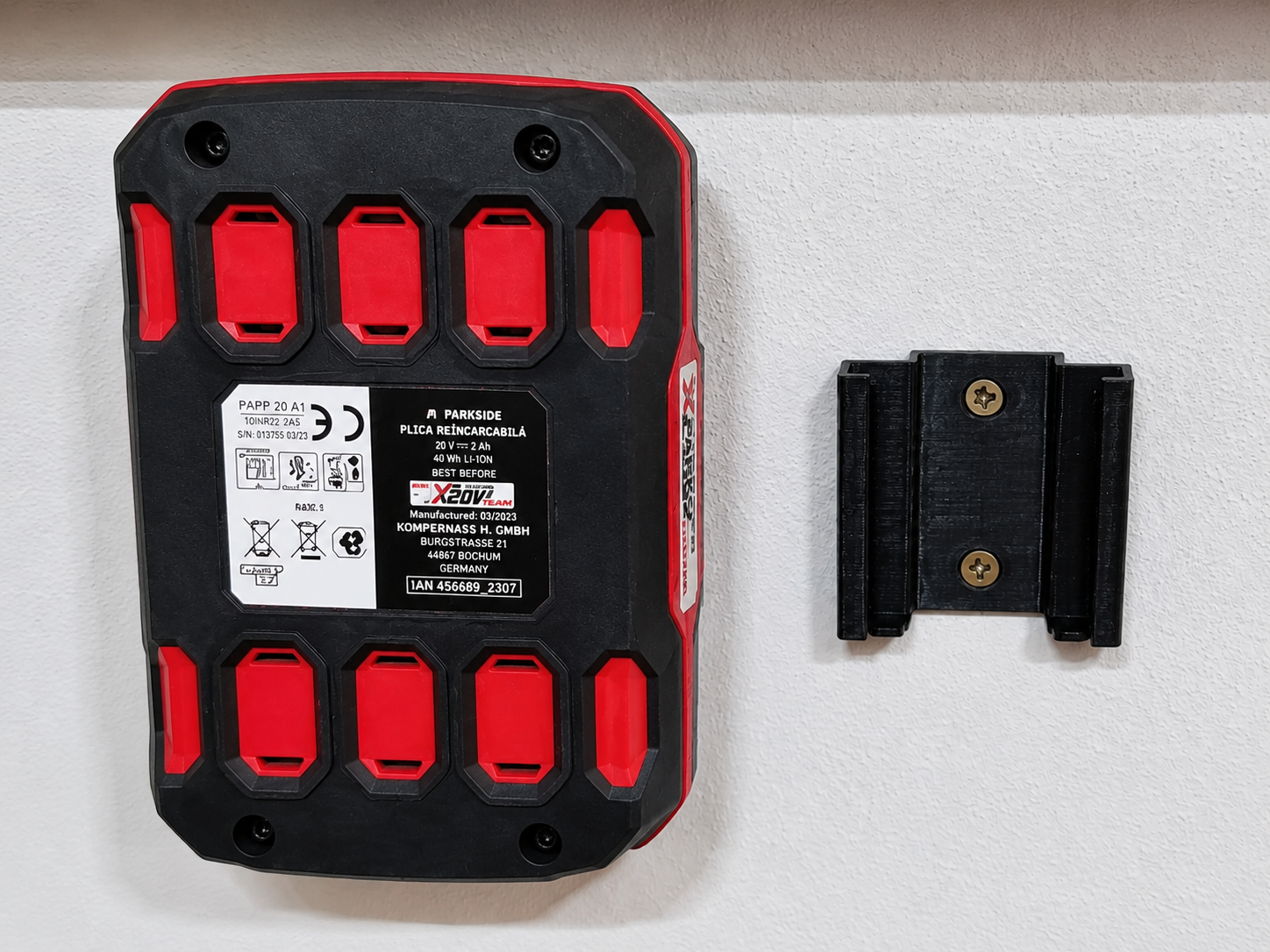 Parkside 20V Battery Wallmount
