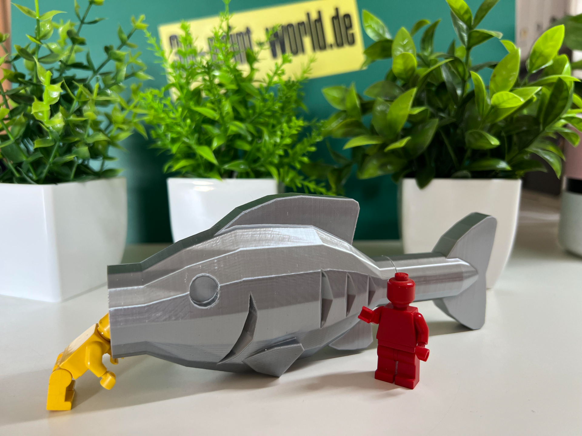 Giant Brick-Style Fish – Fun and Unique Decoration