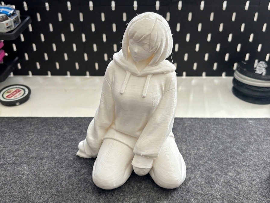 Cozy Hoodie Girl - Relaxed Anime Figurine