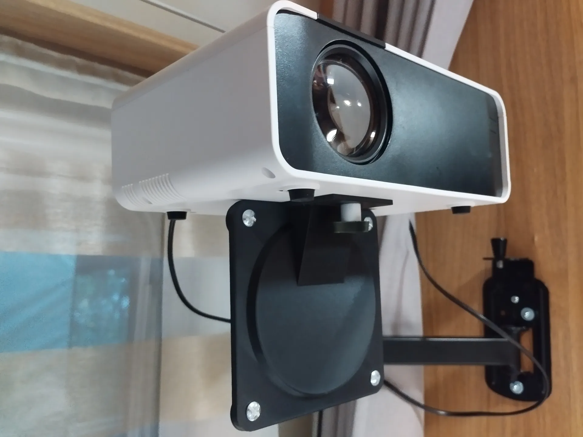 Soporte Vesa Proyector / Vesa projector holder