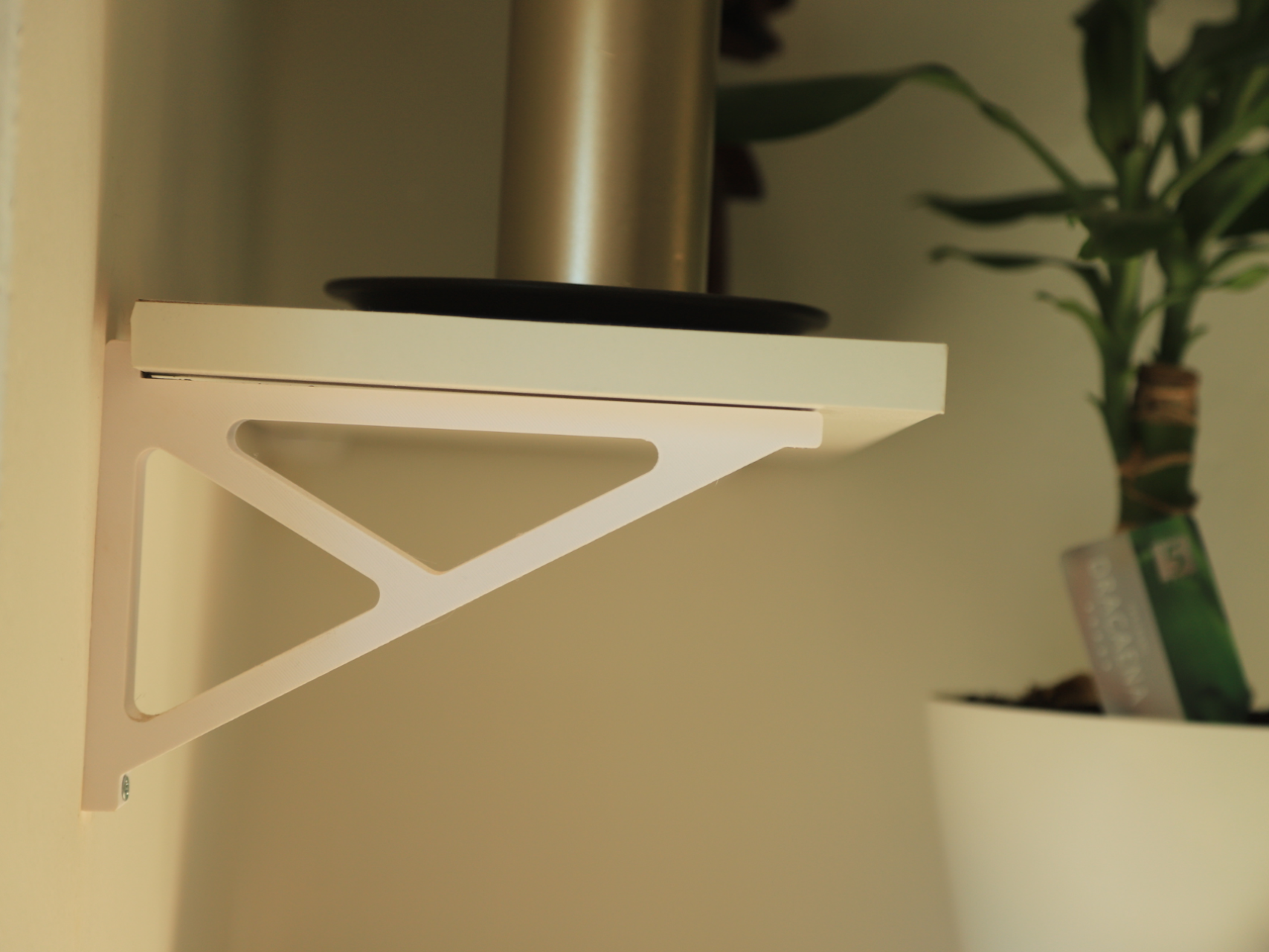 Corner modular shelf bracket CleanLine Shelf 