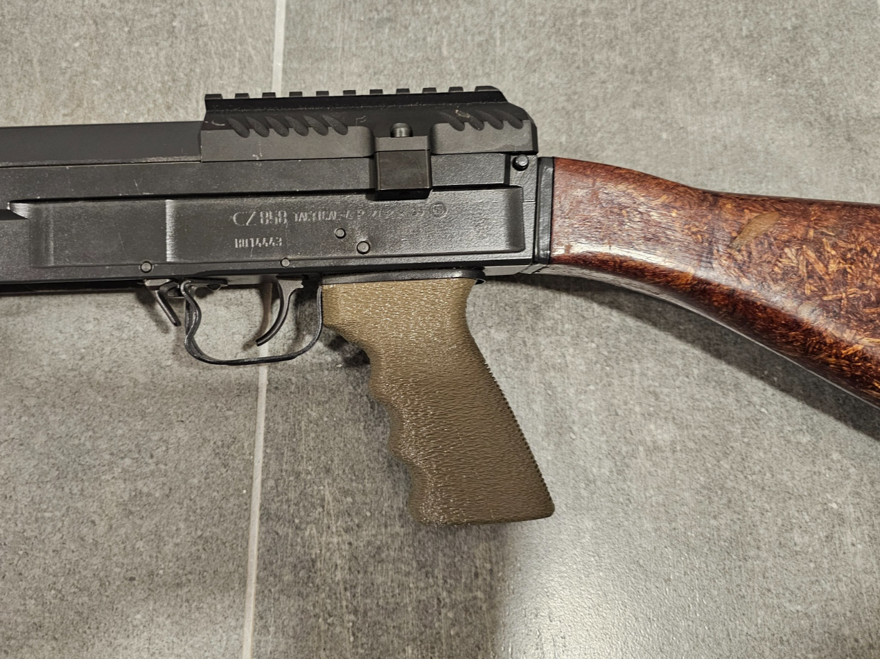vz 58 Pistol grip Ergonomic