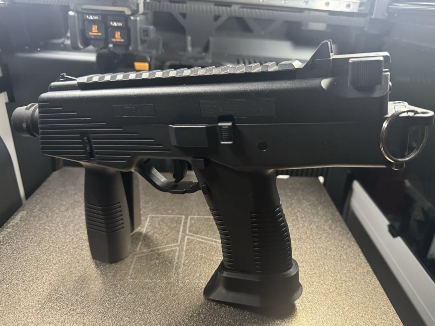 Kwa Mp9 Magwell