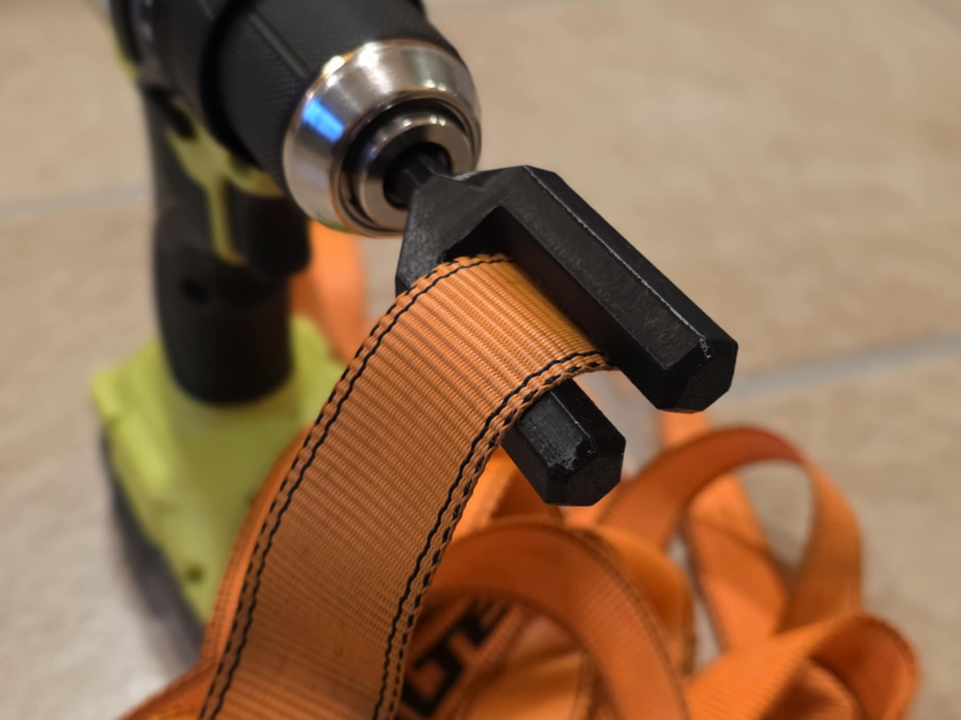 Ratchet strap winder