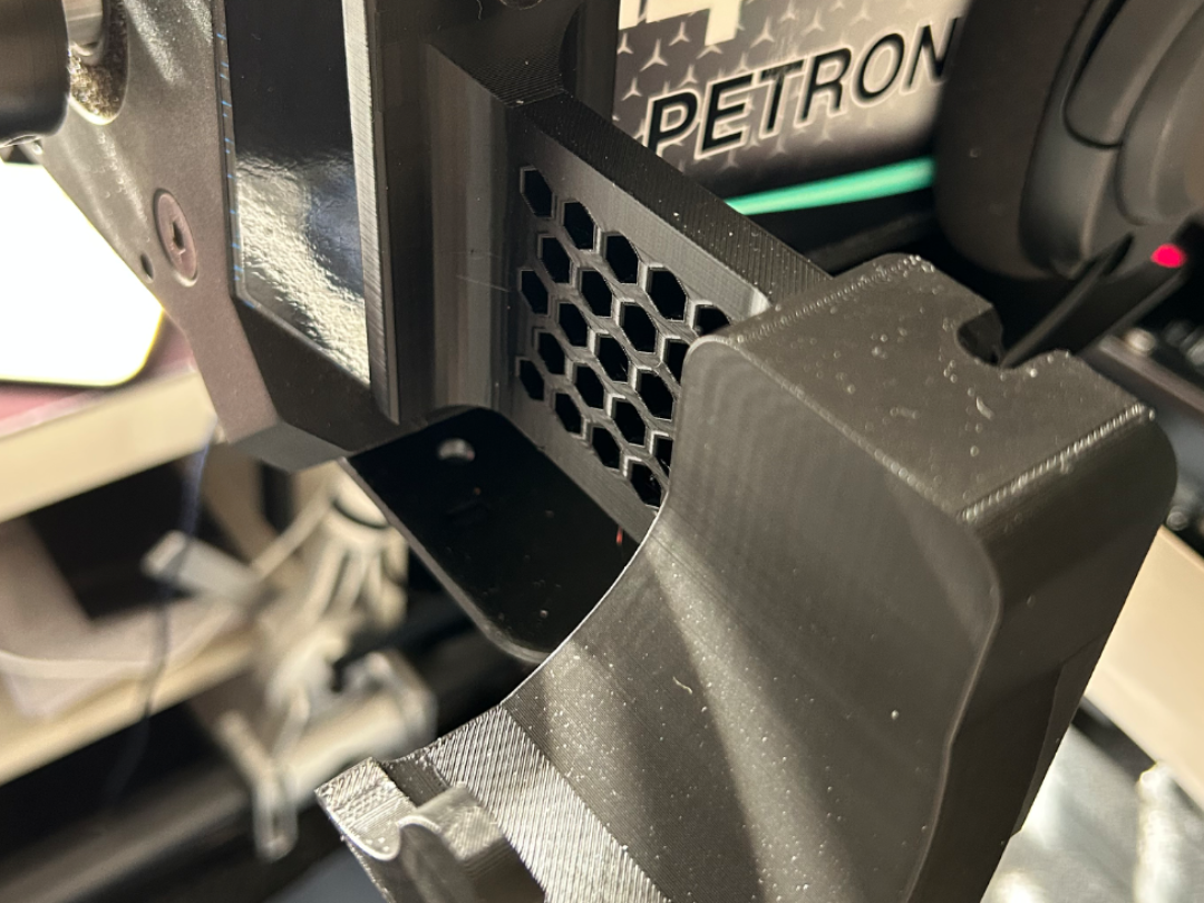 fanatec dd1 podium playstation holder