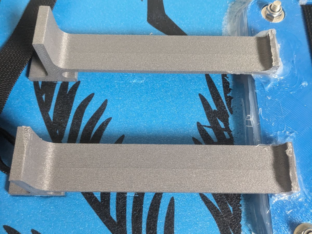 e-Tow 2025 Battery Box Clips