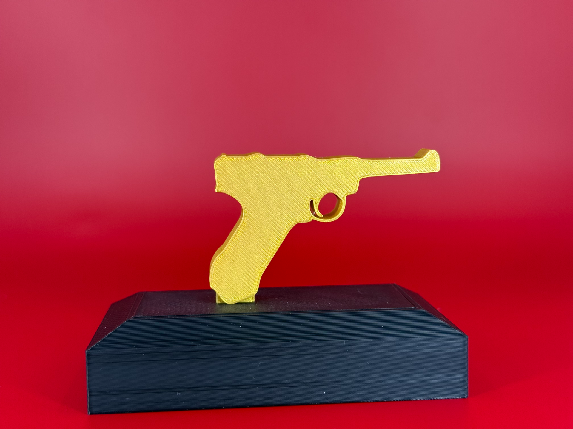 Luger P08 gun Trophy