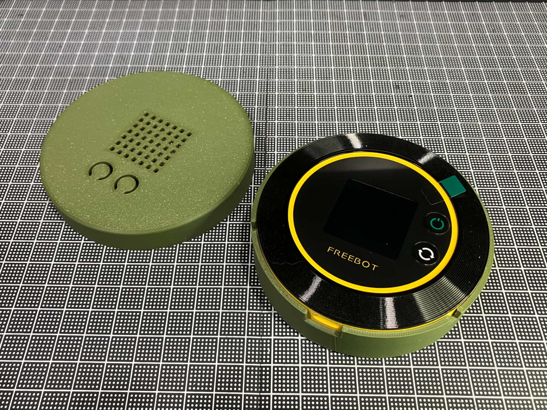 macaroon freebot se1 case