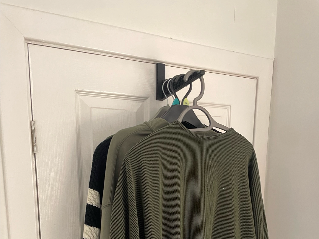 Over door hanger rack V2
