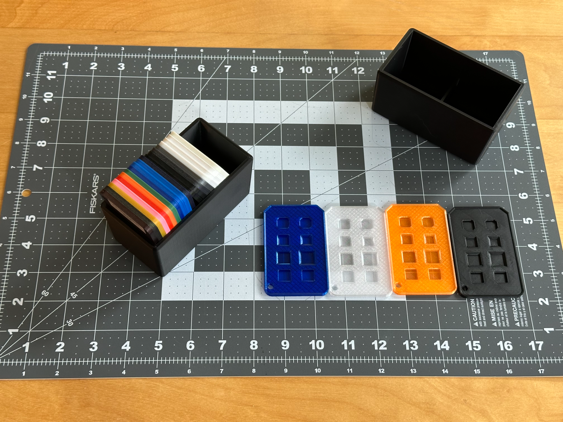 Filament Sample Chip and Box