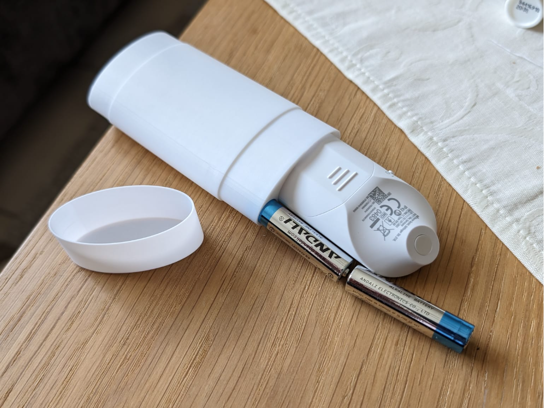 Case for insect bite healer / mosquito bite healer