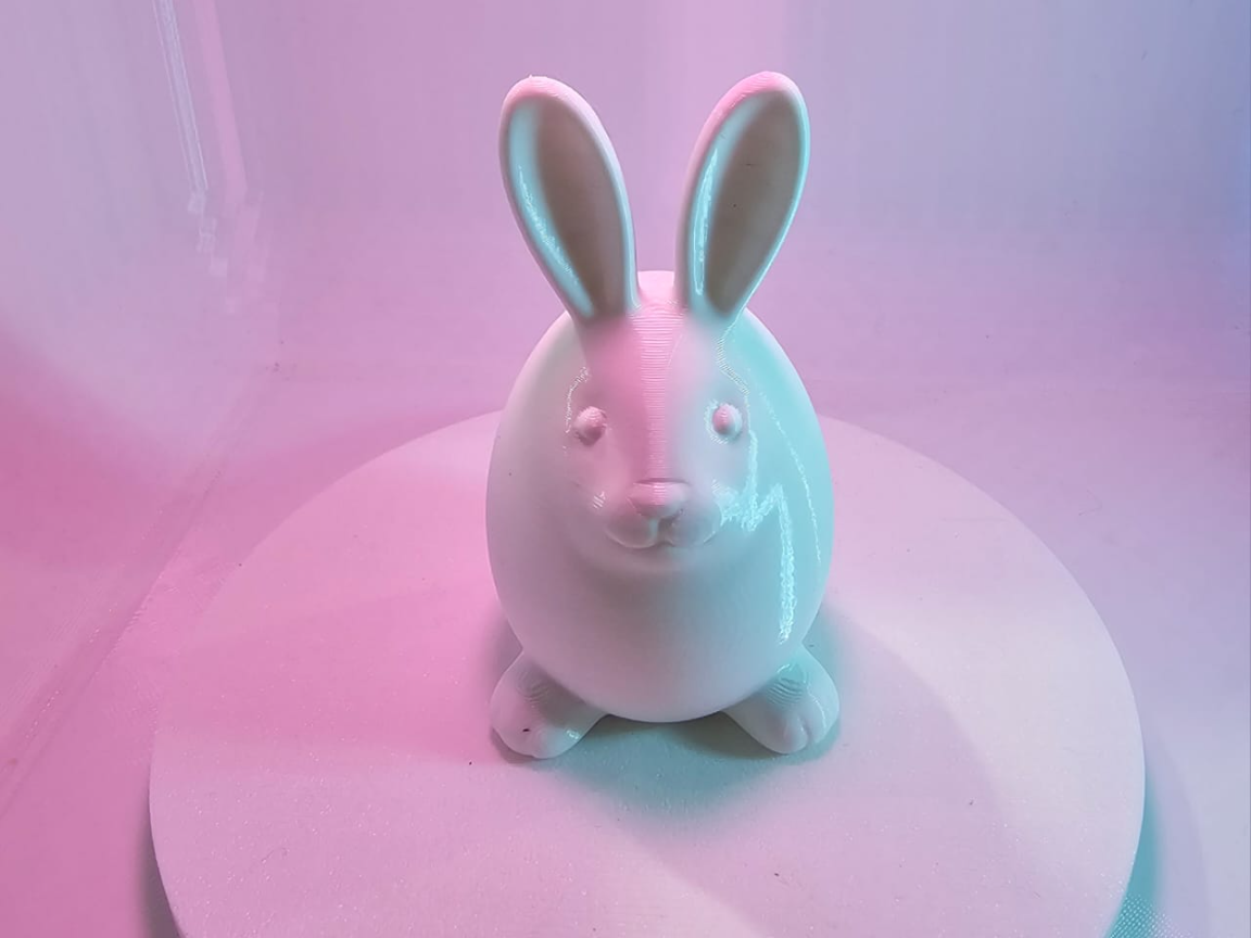 Conejo de pascua en forma de huevo!