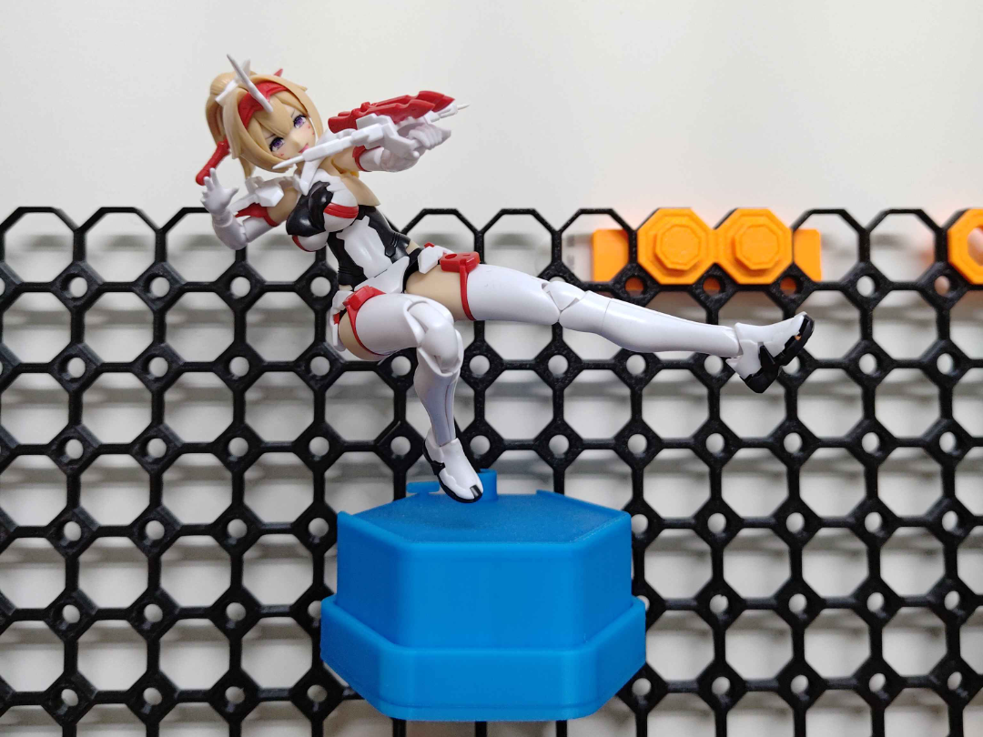 multiboard kotobukiya megami device stand