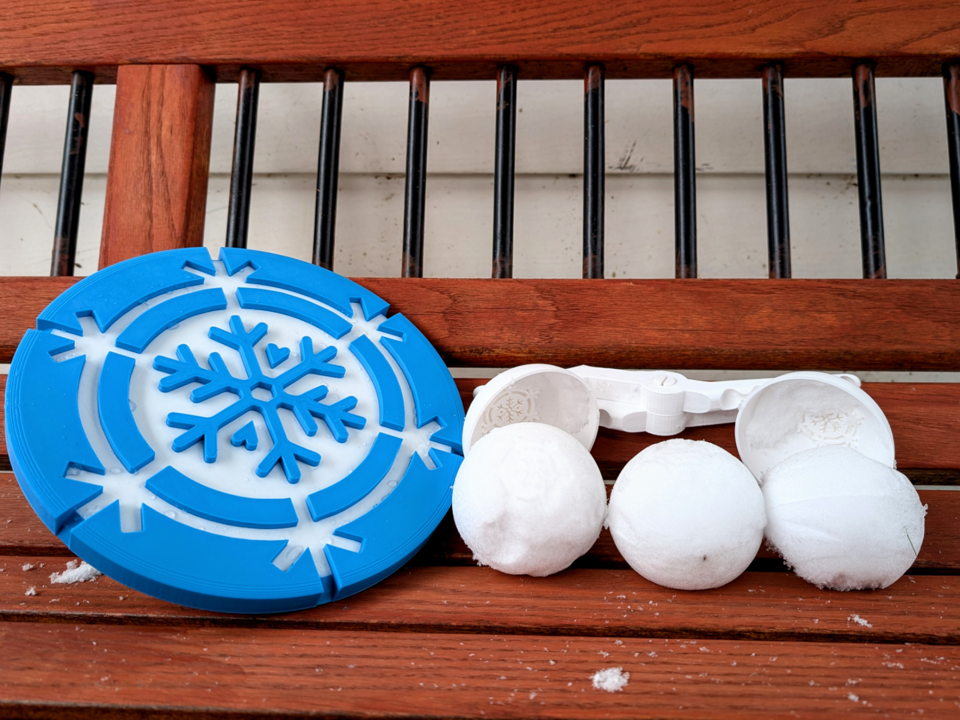 SnoWay - Tactical Snowball Fight Gear