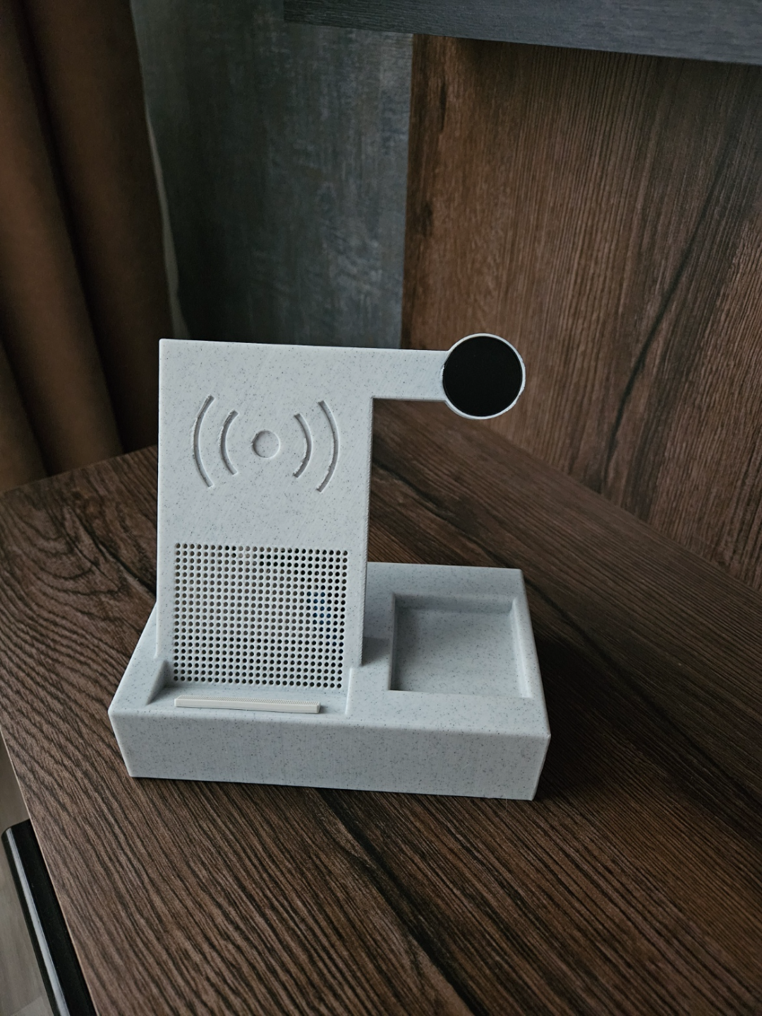Samsung 3-in-1 Active Cooling Charging Station