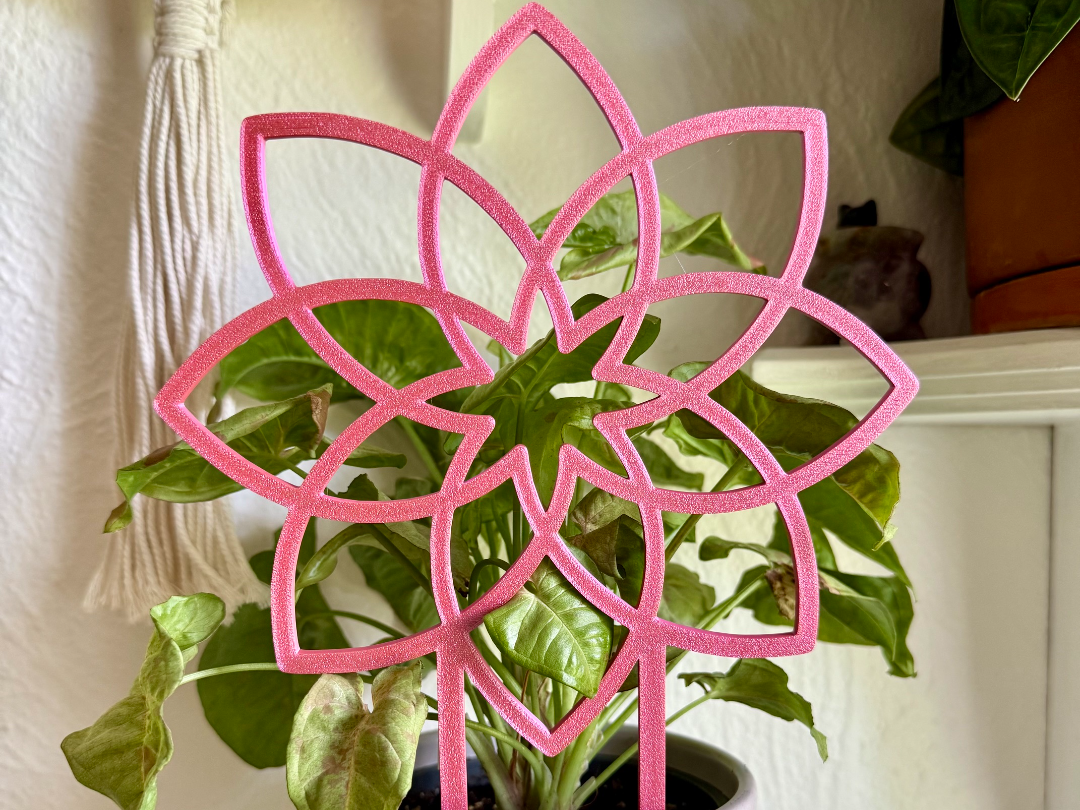 Geometric Flower Trellis