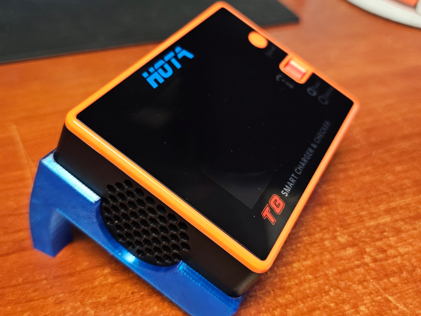 HOTA T8 Charger Tilt Stand