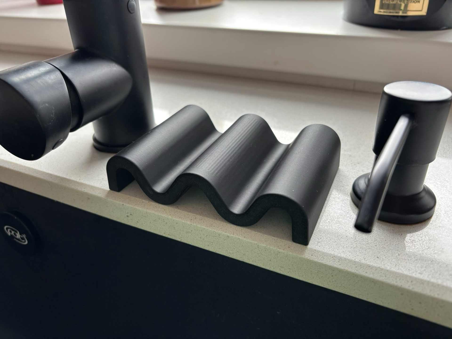 Kitchen Sink Sponge Holder 5