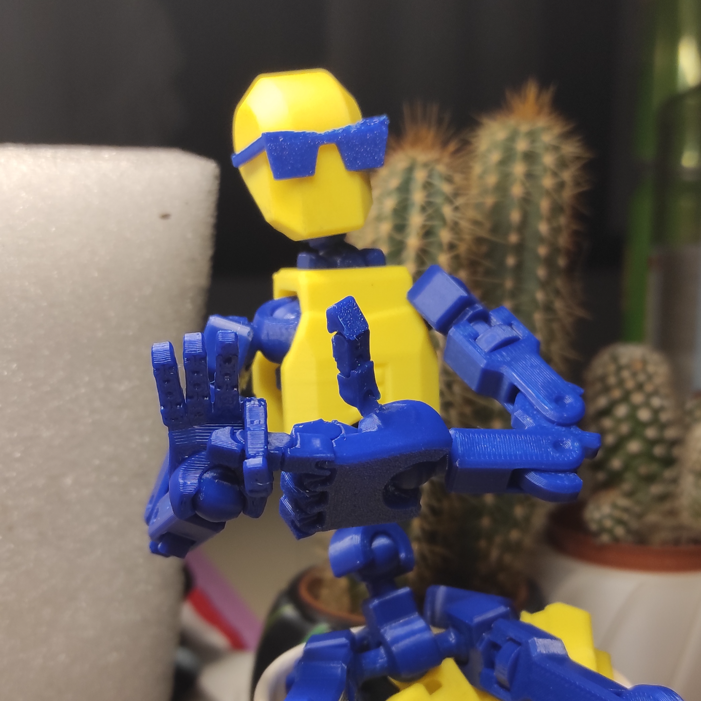 Shocker hand for Dummy13