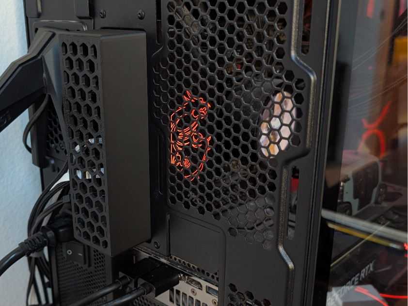 Lian Li O11 Rear I/O Cover- Hide your cables!