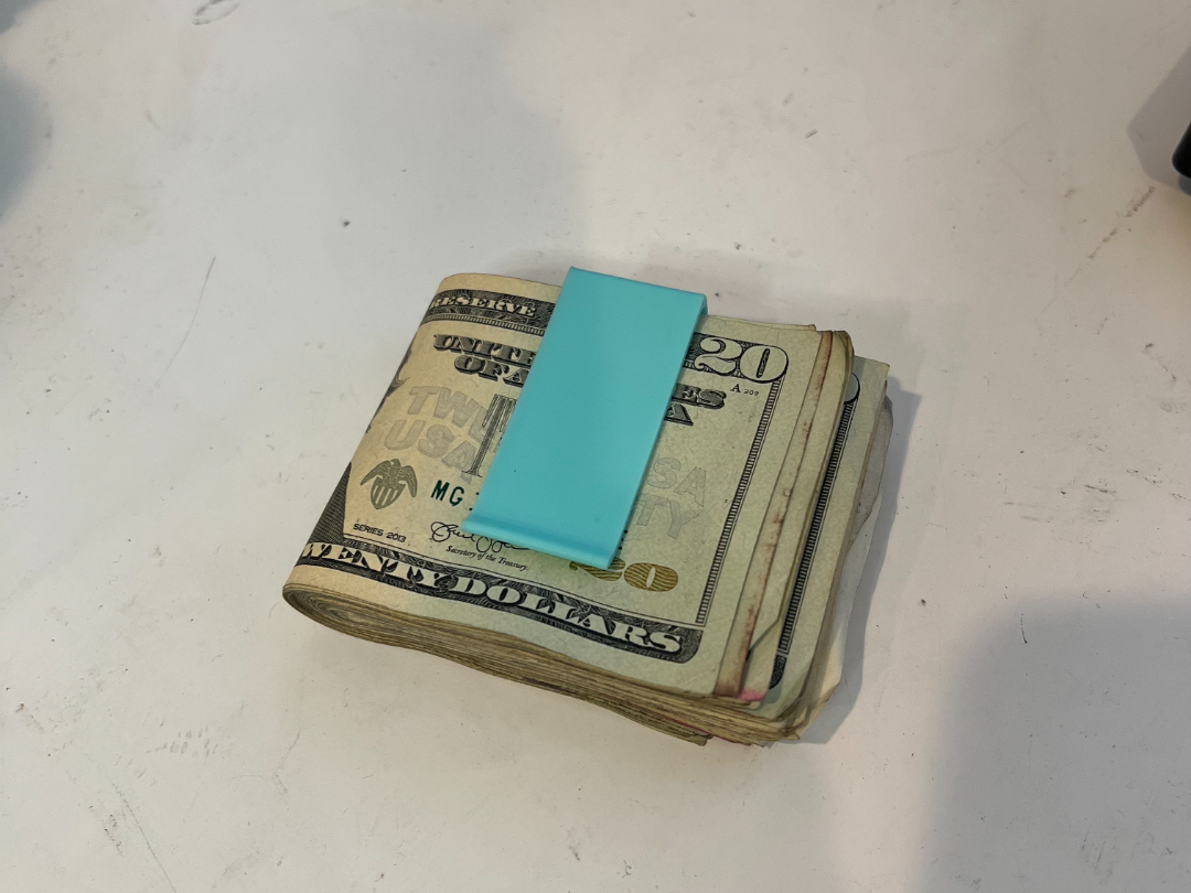 Minimalistic Money Clip Holder