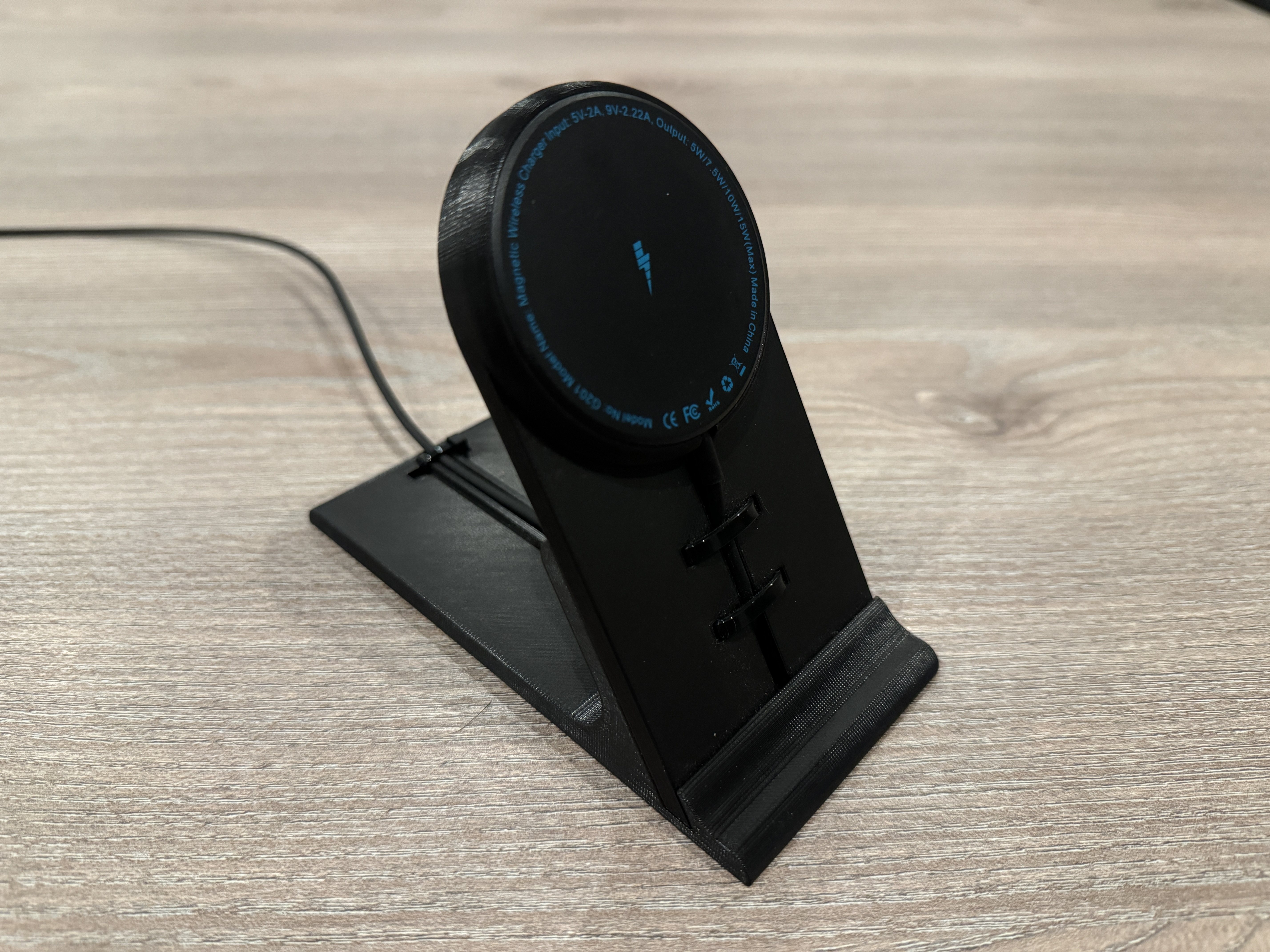 Bakibo Magsafe Ladestation / charging station dock