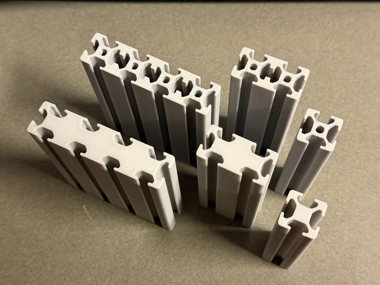 Parametric 2020 Aluminum Extrusion Vertical Print