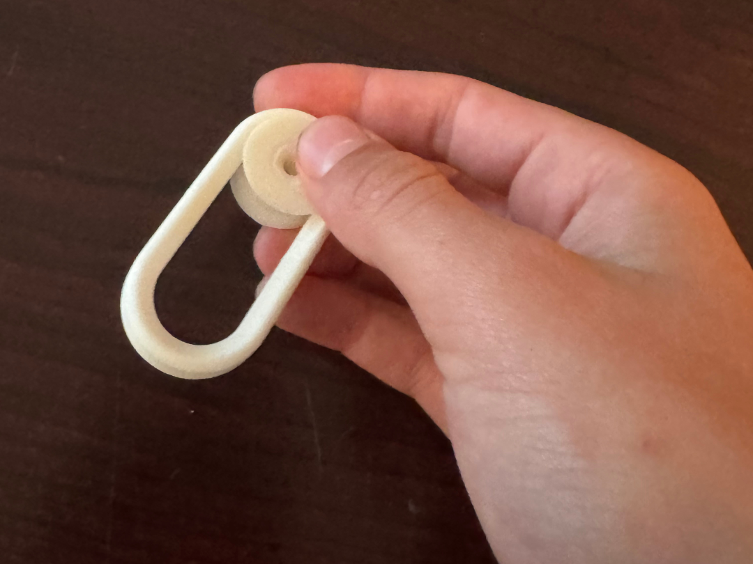 chain-link fidget spinner