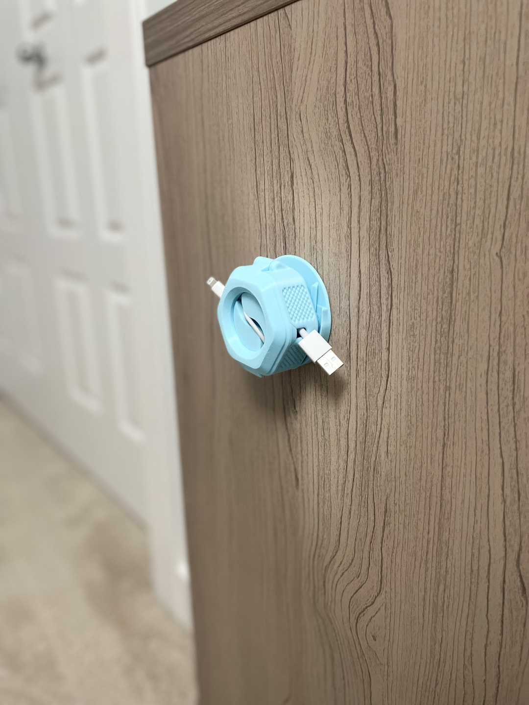 Portable Cable Organizer / Winder With Mount