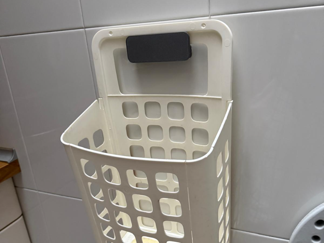 Gancho cesta reciclaje Cocina