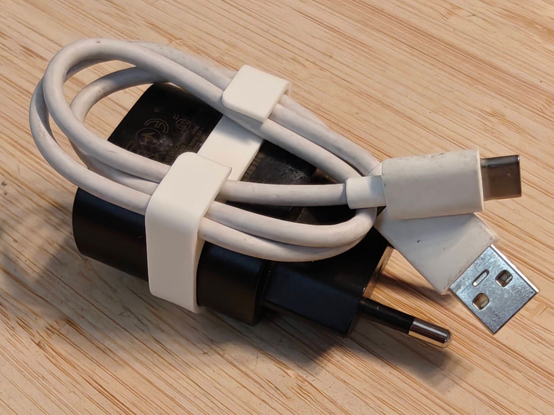 samsung fastcharge 25W charger cable holder