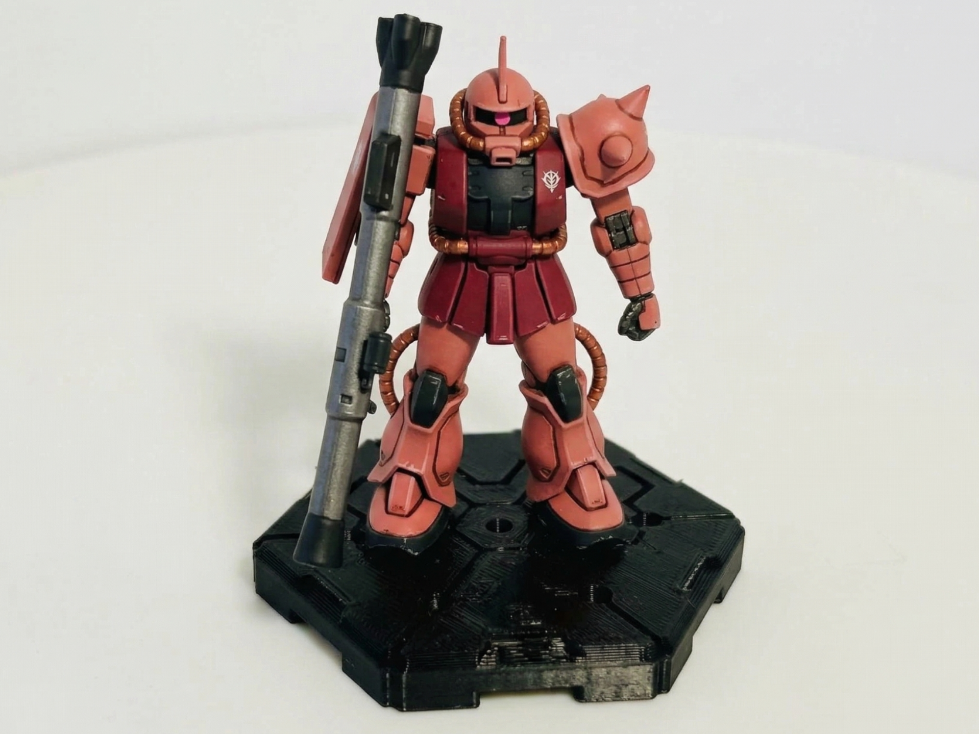 Crimson-Class Mech with Bazooka | Gundam Assemble