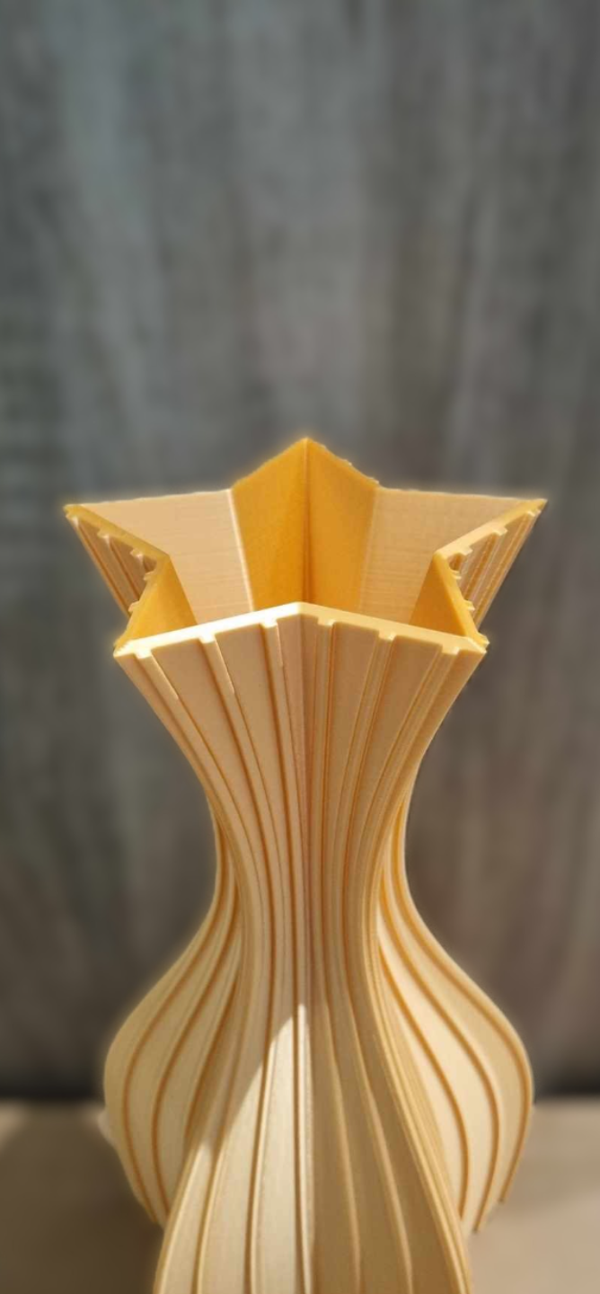Star-shaped vase flowers