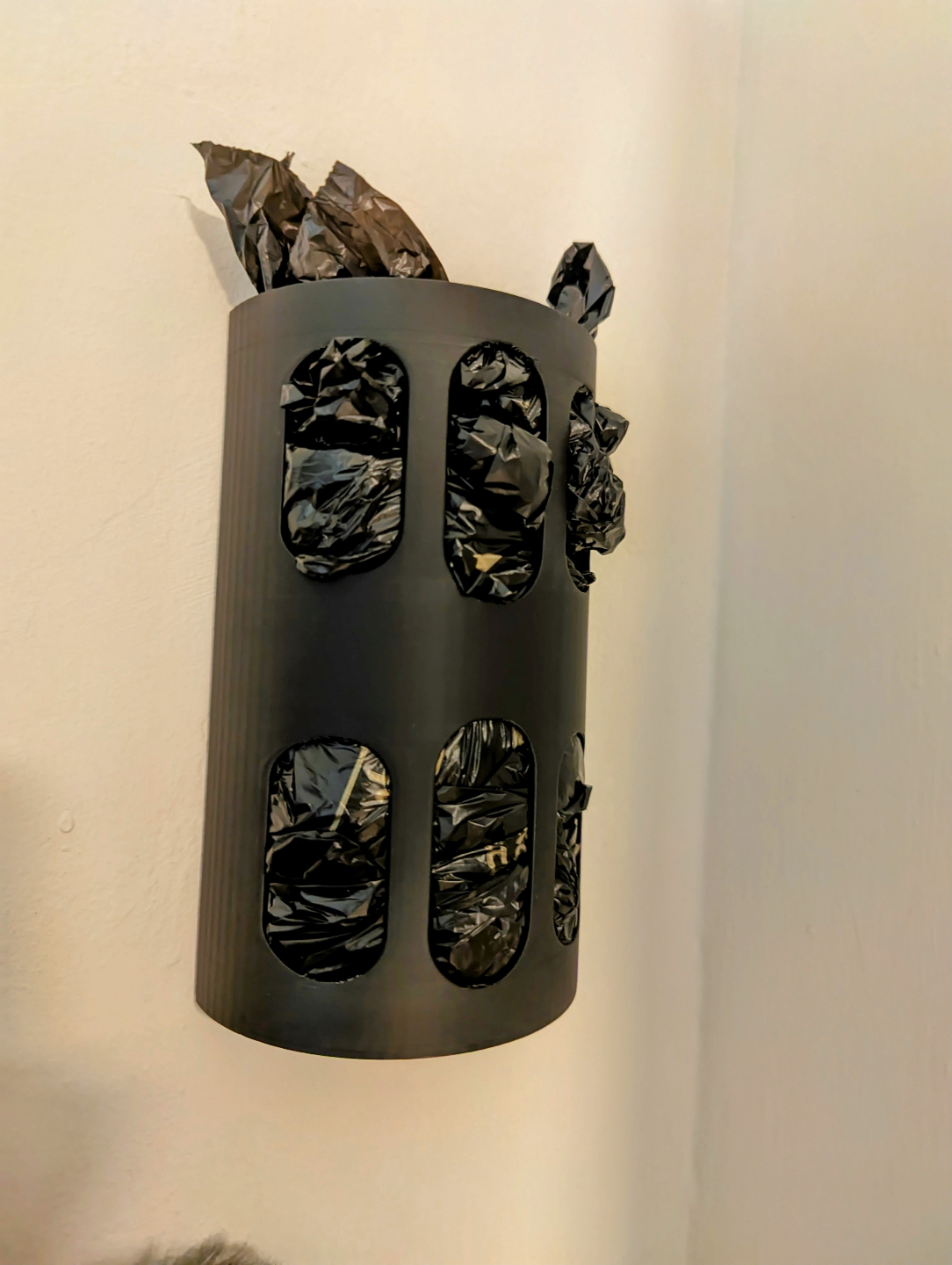 Plastic bag holder / basket