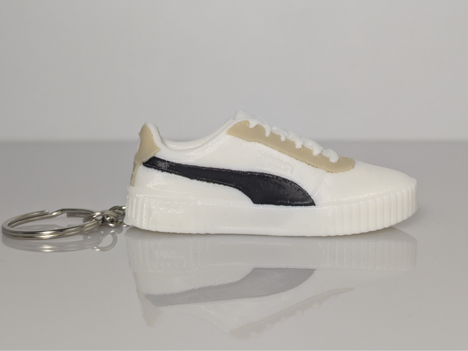 Puma Carina | Sneaker Keychain