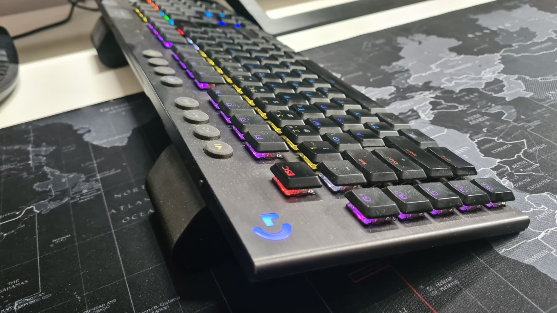 Logitech Keyboard Feet Extender