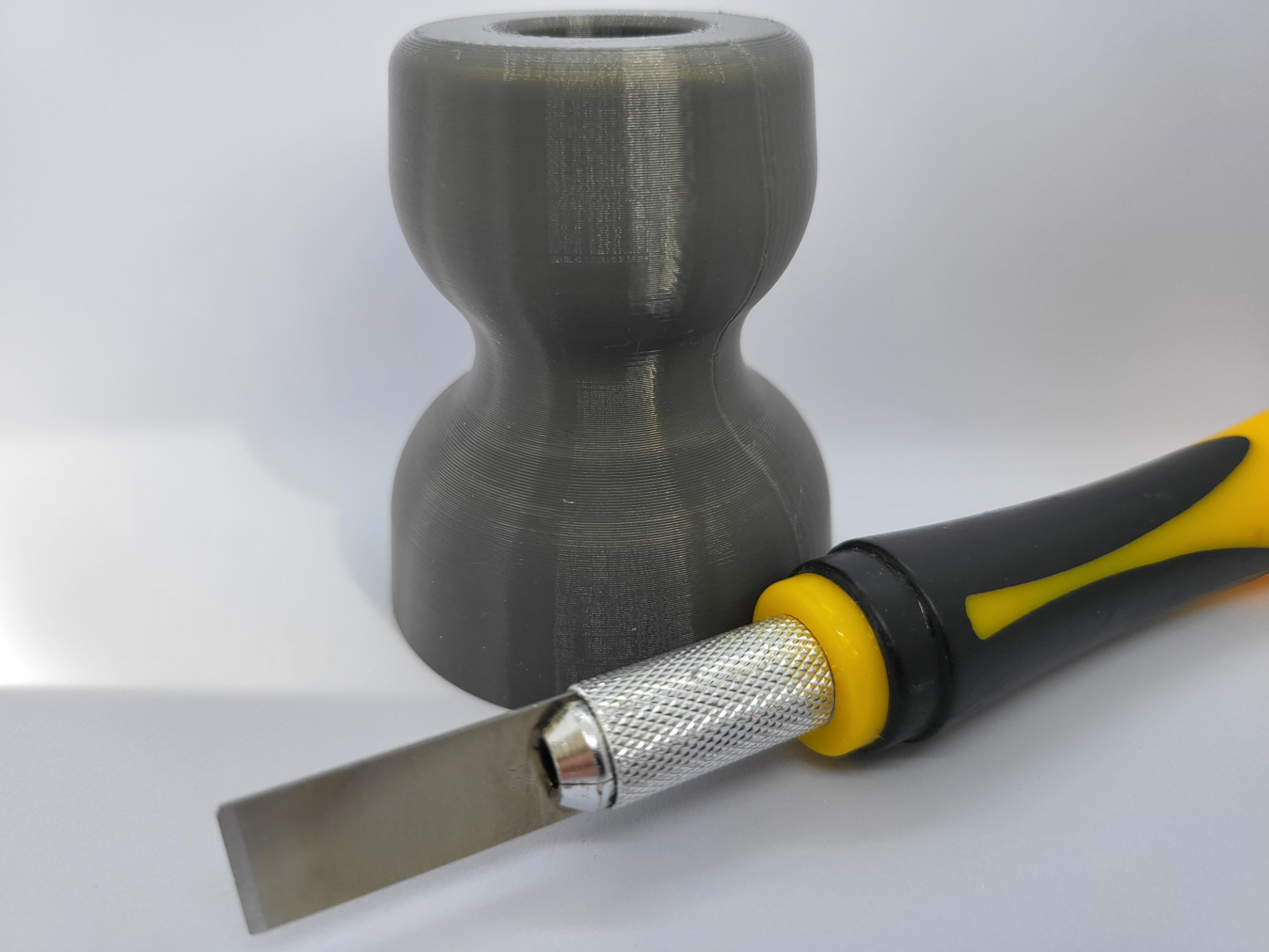 Craft knife scraper - weighted base