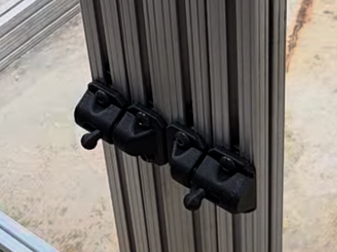 Slam Latch for 1515 aluminum extrusion