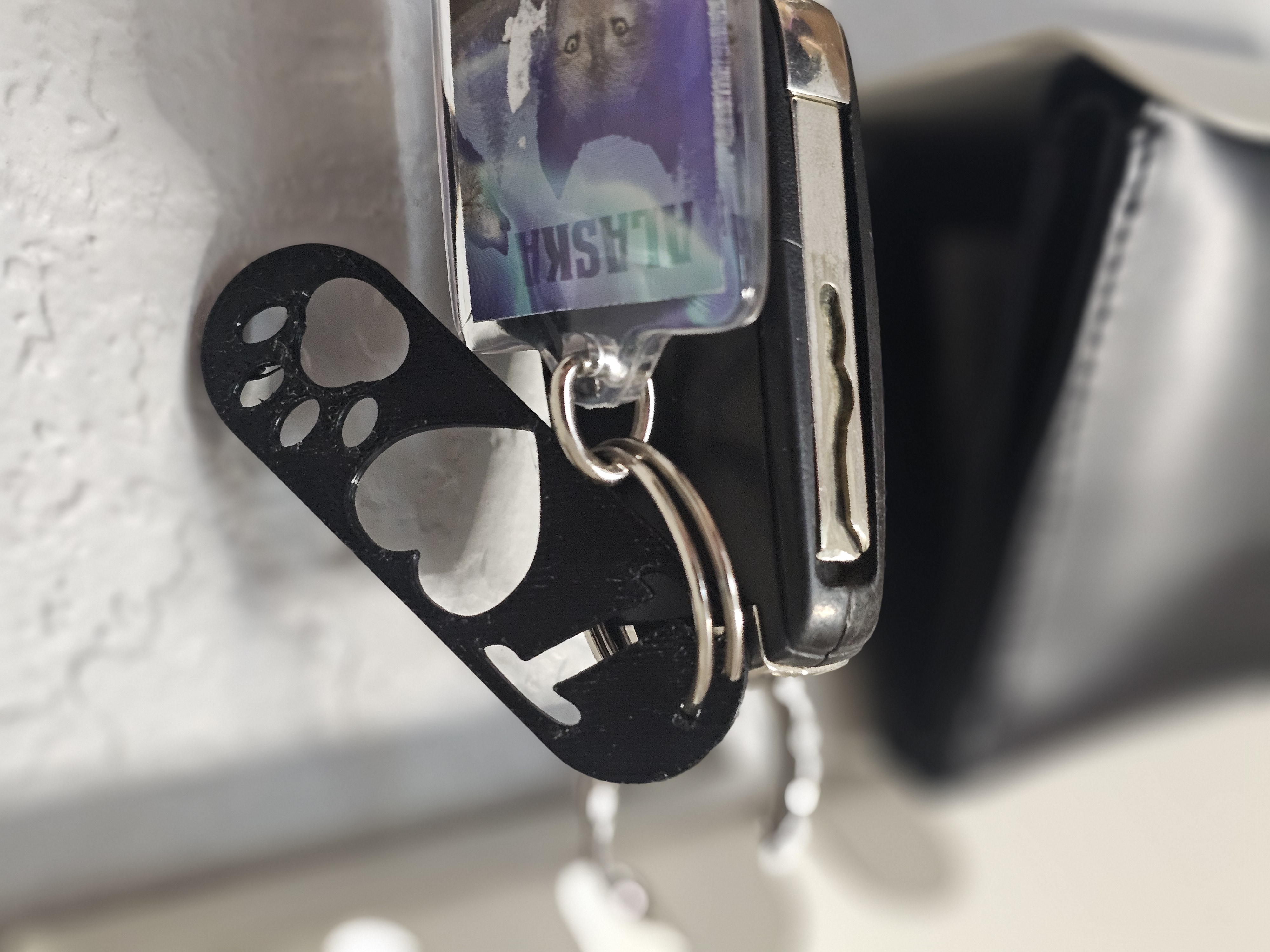 I Love Dogs Keychain - Holes