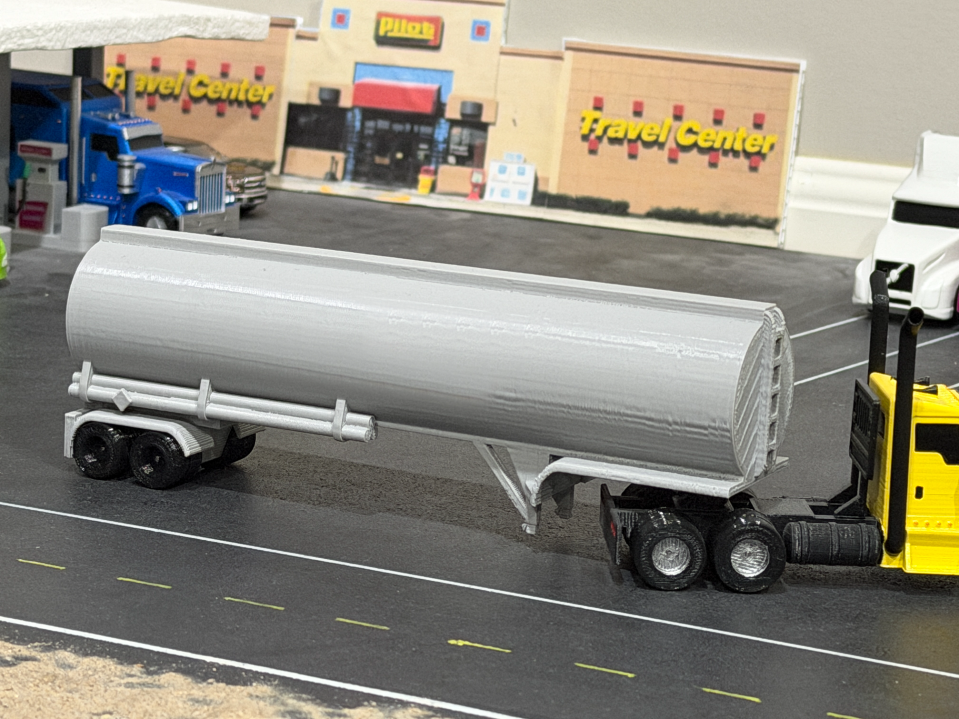 1/64 Tanker Trailers 28ft & 40ft