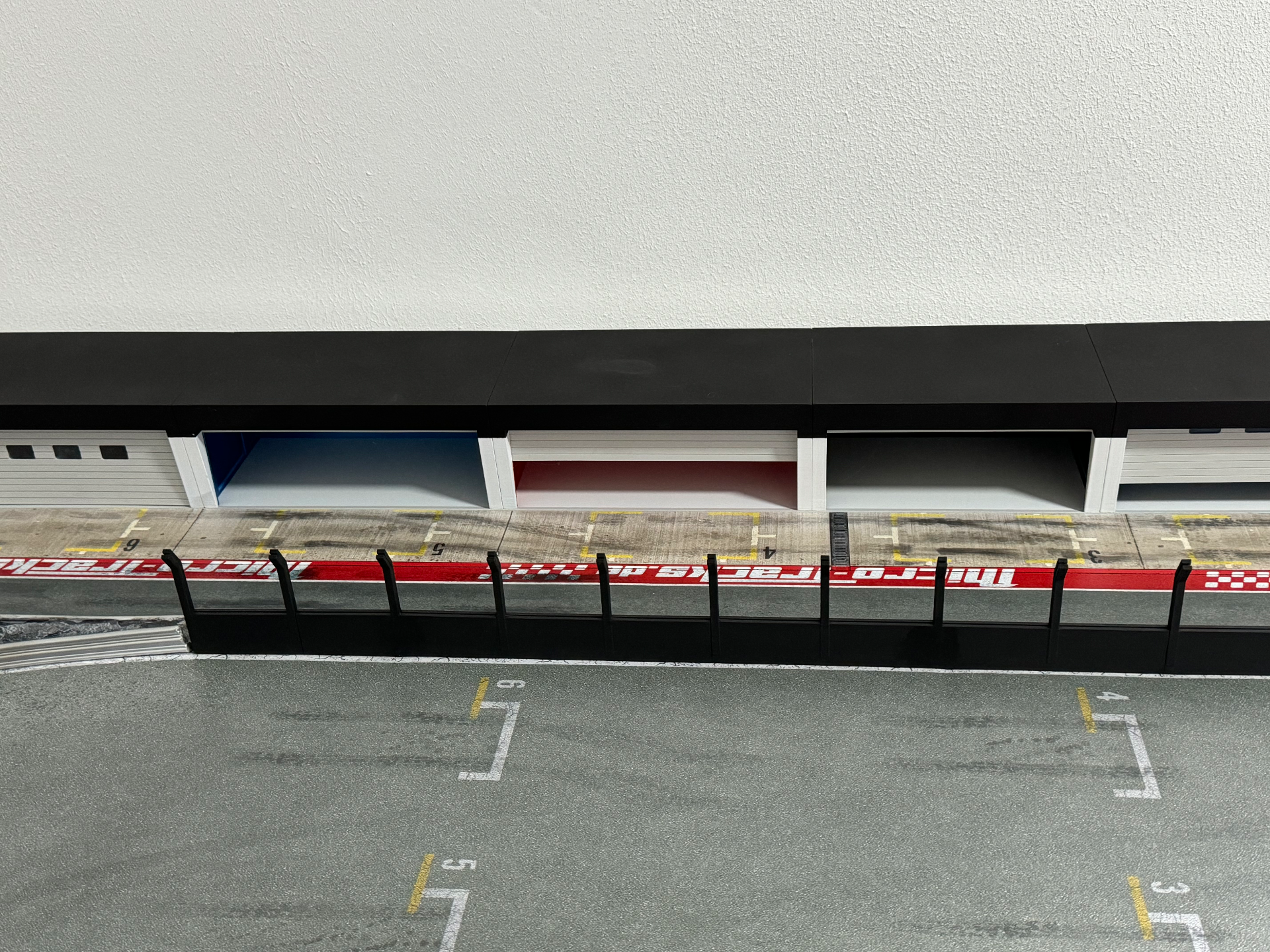 1/43 Boxengasse garage