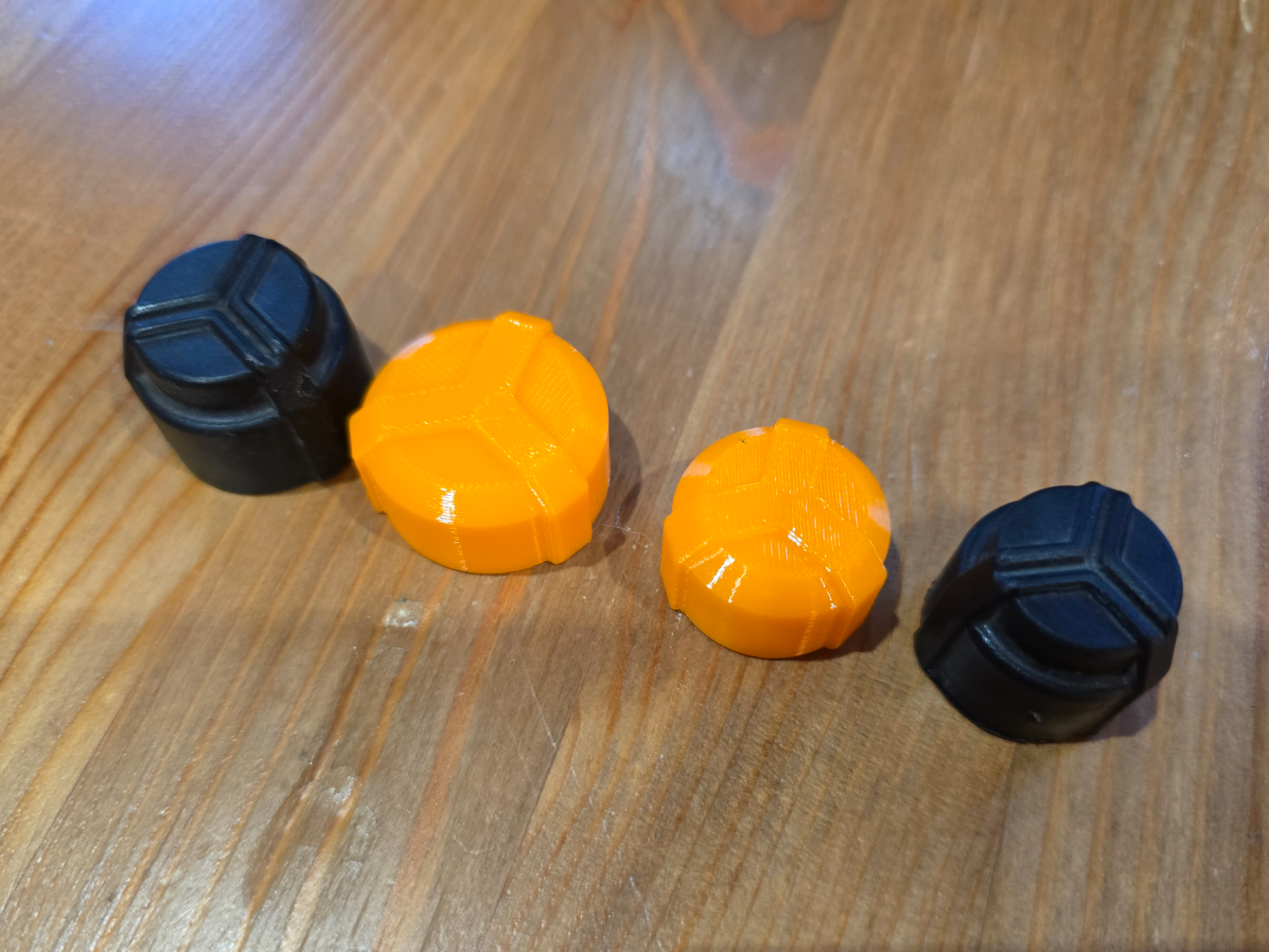 Electric scooter wheel nut caps (Kamikaze/KuKirin)